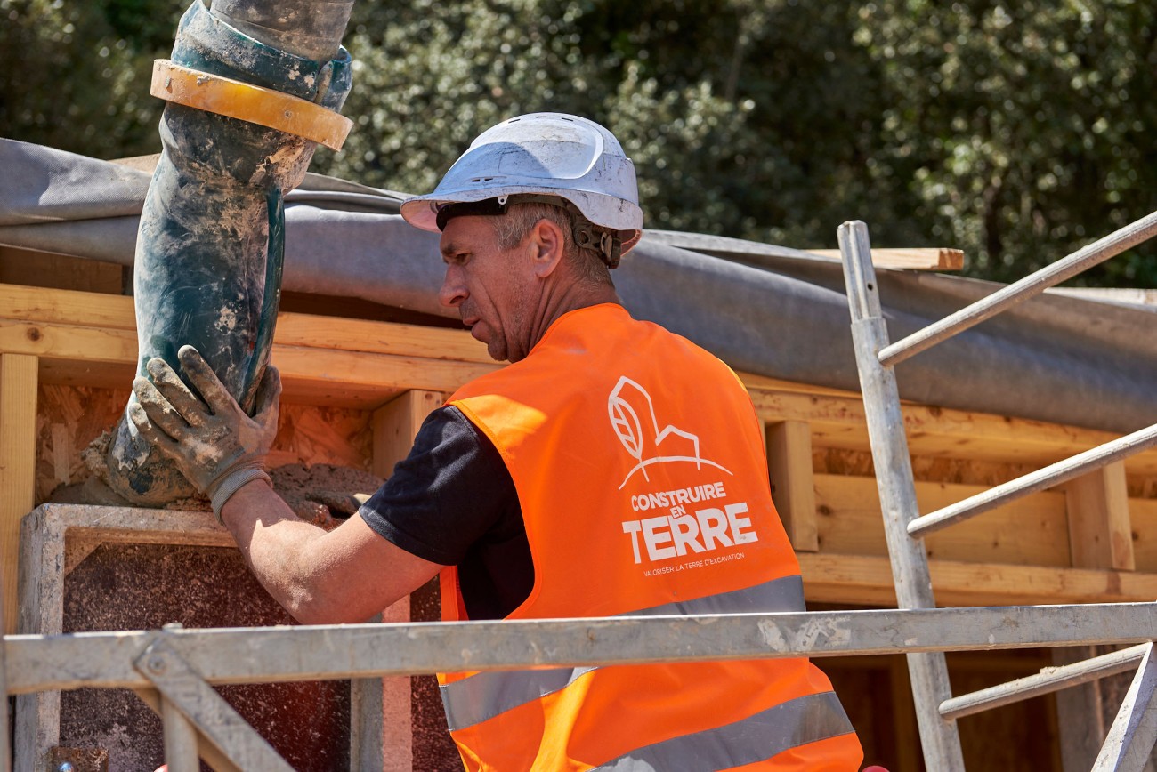 terre crue Saint-Gobain