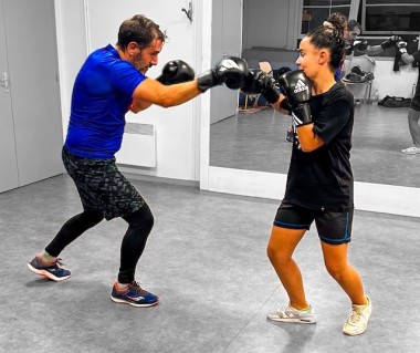 Yann Cardona, boxeur, avec sa fille